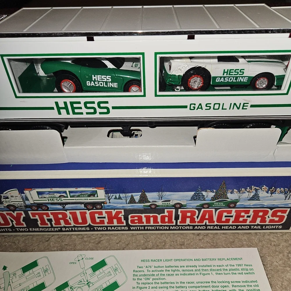 1997 Hess Toy Truck and Racers - Picture 5 of 5